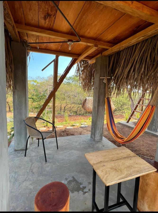 Sasy Tipis Hotel Санта Каталина Екстериор снимка